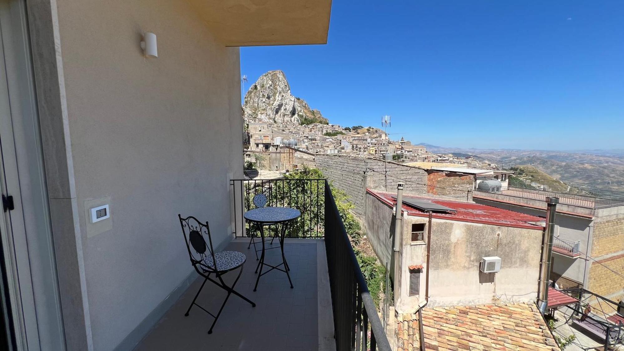 Jenka Hotel Caltabellotta Buitenkant foto